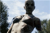 《消逝的光芒》4K分辨率艺术截图 比基尼僵尸秀身材！